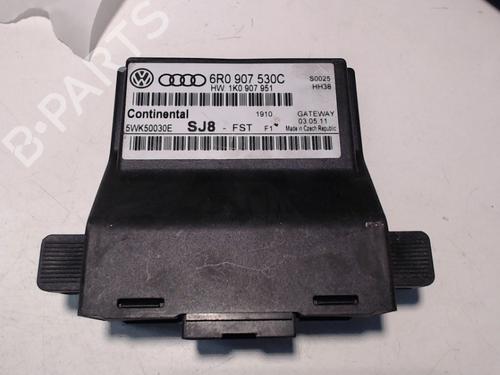 Used Electronic module SEAT IBIZA IV (6J5, 6P1) 1.2 TDI (75 hp) 21943444