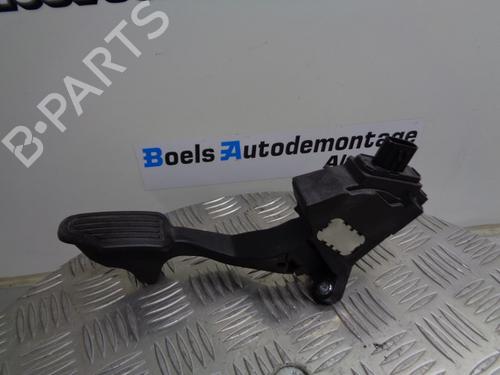 Used Pedal TOYOTA YARIS (_P13_) 1.0 (KSP130_, KSP130) (69 hp) 23011315