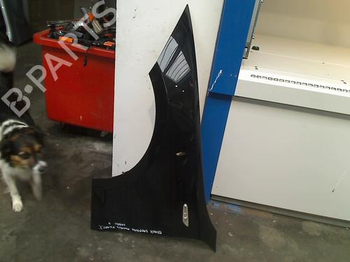 Used Right front fenders BMW 1 Convertible (E88) 118 d (136 hp) 21917547