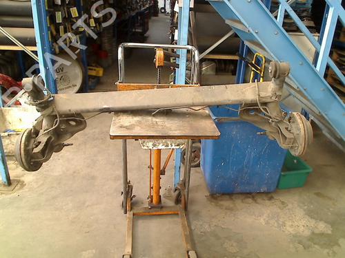 Used Rear axle OPEL AGILA B (H08) 1.0 (F68) (68 hp) 21930765