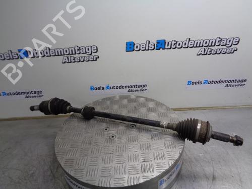 Used Right front driveshaft TOYOTA YARIS (_P13_) 1.0 (KSP130_, KSP130) (69 hp) 23012551