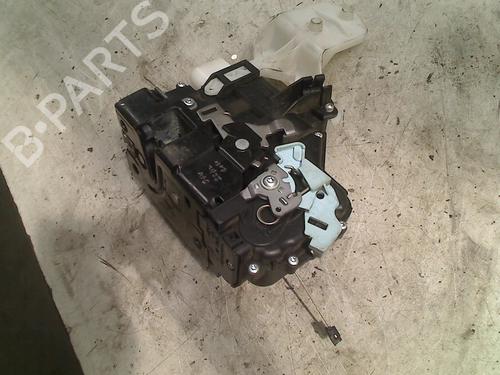 Used Front right lock VW CADDY III Box Body/MPV (2KA, 2KH, 2CA, 2CH) 1.9 TDI (75 hp) 21924302