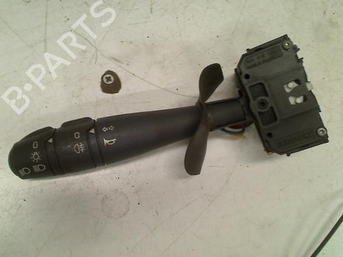 Used Steering column stalk RENAULT CLIO II (BB_, CB_) 1.2 (BB0A, BB0F, BB10, BB1K, BB28, BB2D, BB2H, CB0A,... (58 hp) 21928469