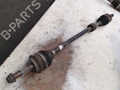 Used Right front driveshaft TOYOTA YARIS (_P13_) 1.0 (KSP130_, KSP130) (69 hp) 21941350