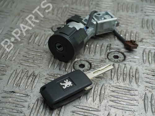 Used Ignition barrel PEUGEOT 3008 I MPV (0U_) 1.6 VTi (120 hp) 23015433