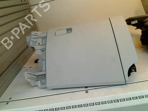 Used Glove box VW UP! (121, 122, BL1, BL2, BL3, 123) 1.0 (60 hp) 21921682