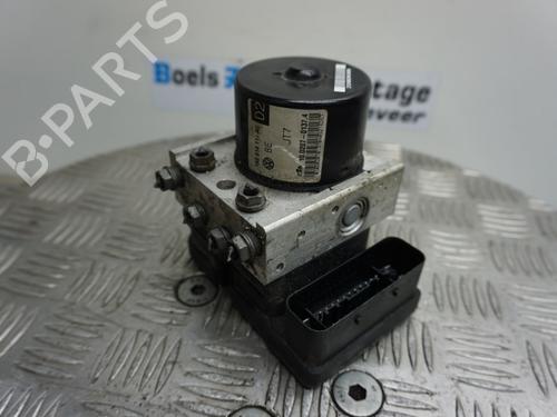 Used ABS pump VW GOLF VI (5K1) 1.4 TSI (122 hp) 23013112