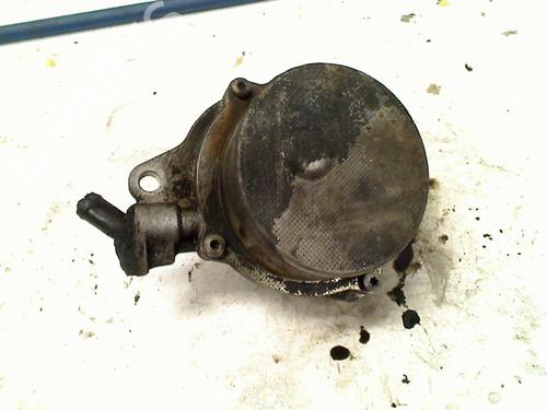 Used Vacuum pump BMW X5 (E70) 3.0 d (235 hp) 21930090