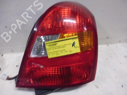Used Right taillight HYUNDAI ELANTRA III Saloon (XD) 2.0 (141 hp) 21905758