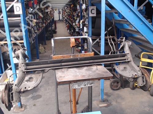 Used Rear axle RENAULT CLIO III (BR0/1, CR0/1) 1.4 16V (98 hp) 21938365