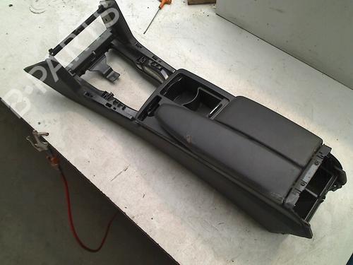 Used Armrest / Center console MERCEDES-BENZ E-CLASS (W212) E 200 NGT (212.041) (163 hp) 21914649