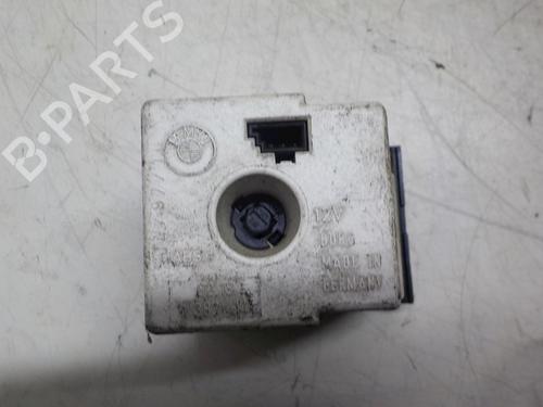 Used Display monitor BMW 3 (E36) 316 i (102 hp) 23043242