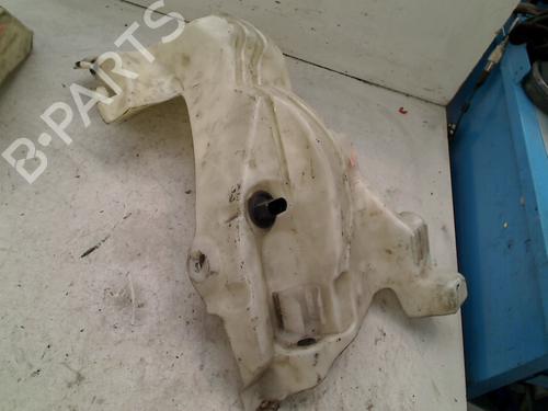 Used Windscreen washer tank AUDI A4 B7 (8EC) 1.6 (102 hp) 21916839