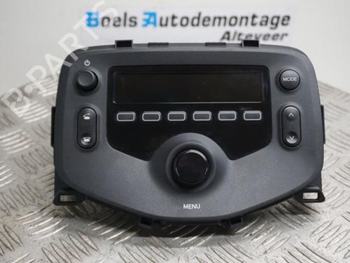 Used Radio PEUGEOT 108 1.0 VTi (69 hp) 23017405