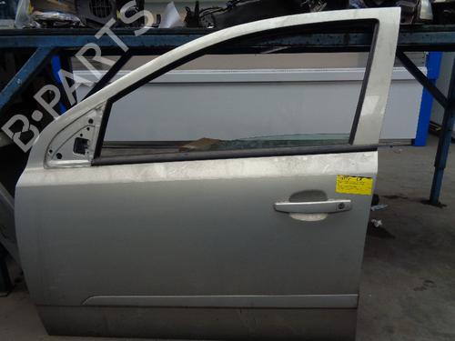 Used Left front door OPEL ASTRA H Estate (A04) 1.9 CDTI (L35) (100 hp) 21908099