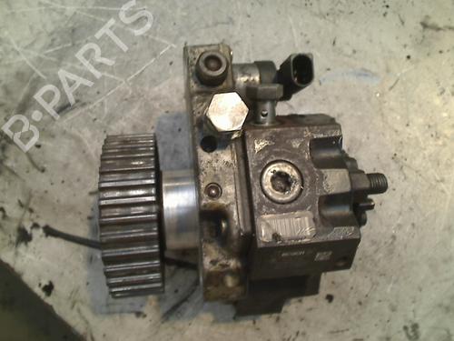 Used Fuel pump VW CRAFTER 30-50 Van (2E_) 2.5 TDI (163 hp) 21922980