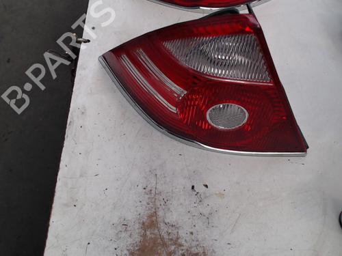 Used Left taillight FORD MONDEO III Saloon (B4Y) 1.8 16V (125 hp) 21935822