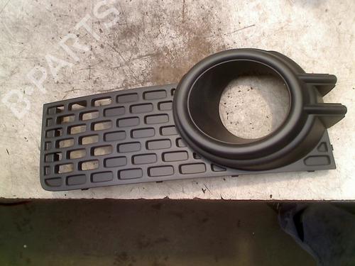 Used Grille SUZUKI IGNIS III (MF, FF) 1.2 (91 hp) 21932819