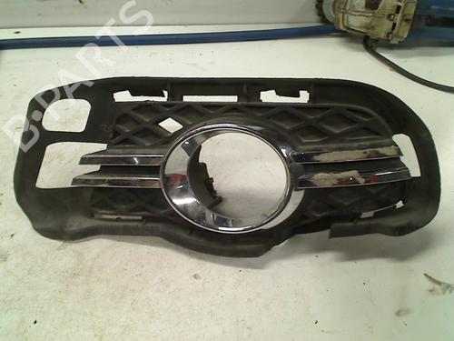 Used Grille MERCEDES-BENZ C-CLASS (W204) C 180 CGI (204.031) (156 hp) 21929341