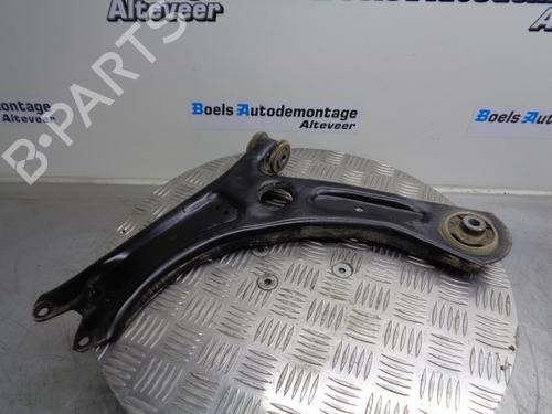 Used Right front suspension arm SKODA YETI (5L) 1.2 TSI (110 hp) 23010669