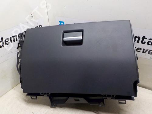 Used Glove box LAND ROVER RANGE ROVER EVOQUE (L538) 2.2 D 4x4 (190 hp) 22174980