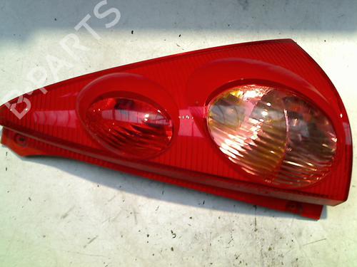 Used Right taillight PEUGEOT 107 (PM_, PN_) 1.0 (68 hp) 21927953