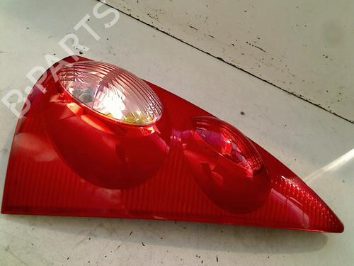 Used Right taillight PEUGEOT 107 (PM_, PN_) 1.0 (68 hp) 21926482