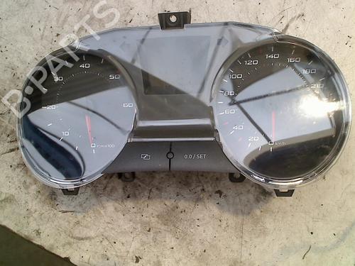 Used Display monitor SEAT IBIZA IV ST (6J8, 6P8) 1.2 TDI (75 hp) 21931502