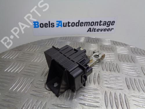 Used Fuse box TOYOTA PRIUS Liftback (_W2_) 1.5 Hybrid (NHW20_, NHW20R) (112 hp) 23011265