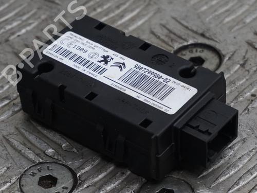 Used Electronic module CITROËN C4 II (NC_) 1.2 THP 130 (NCHNYM, NCHNYT) (130 hp) 23015678