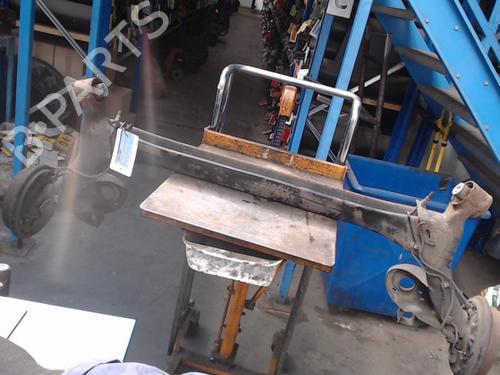 Used Rear axle VW POLO (9N_, 9A_) 1.4 16V (75 hp) 21935691
