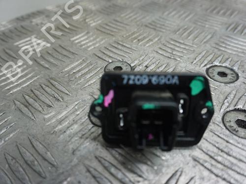 Used Heater resistor SUZUKI CELERIO (LF) 1.0 (AVK310) (68 hp) 23020992