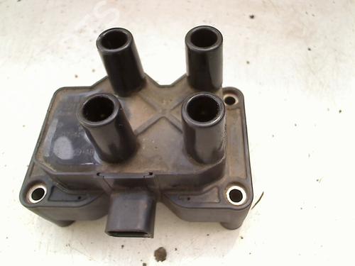 Used Ignition coil FORD MONDEO III Turnier (BWY) 1.8 16V (125 hp) 21928572