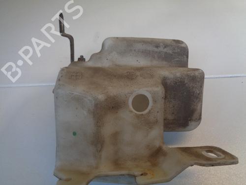 Used Windscreen washer tank FIAT SEICENTO / 600 (187_) 1.1 (187AXB, 187AXB1A, 187AXC1A02) (54 hp) 21909086