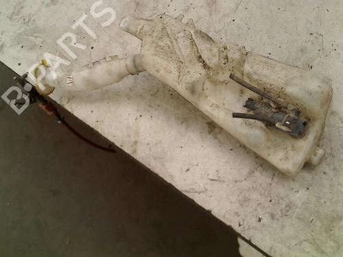 Used Windscreen washer tank RENAULT CLIO III (BR0/1, CR0/1) 1.2 16V (BR02, BR0J, BR11, CR02, CR0J, CR11) (75 hp) 21931251