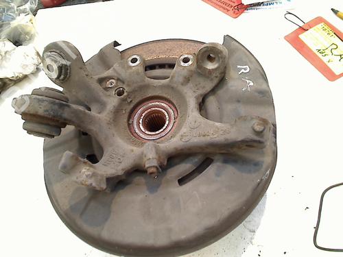 Used Right rear steering knuckle BMW 1 (E87) 120 d (163 hp) 21909587