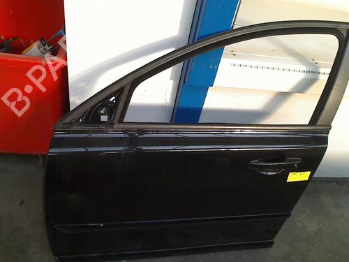 Used Left front door VOLVO S40 II (544) D2 (115 hp) 21911485