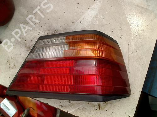 Used Right taillight MERCEDES-BENZ 124 Saloon (W124) 300 D 4-matic (124.330) (113 hp) 21934128