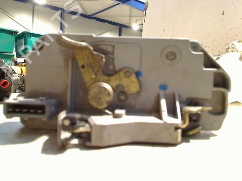 Used Rear left lock PEUGEOT 306 Hatchback (7A, 7C, N3, N5) 1.6 (89 hp) 21927218