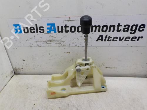 Used Shift knob HYUNDAI i20 I (PB, PBT) 1.2 (78 hp) 23006895