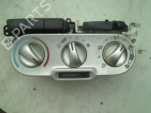 Used Climate control TOYOTA YARIS VERSO (_P2_) 1.3 (NCP20_, NCP22_, NCP20R, NCP22R) (84 hp) 21911308