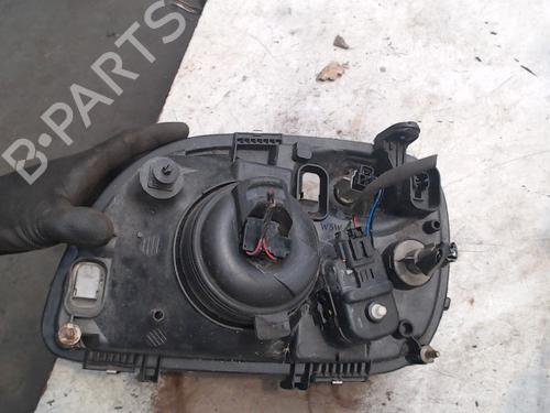 Right headlight NISSAN MICRA II (K11) 1.4 i 16V (AK11) | BP21942236C29 