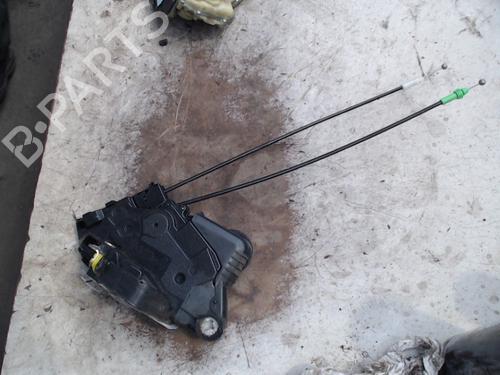 Used Front left lock TOYOTA YARIS (_P9_) 1.3 VVT-i (SCP90_, SCP90R) (87 hp) 21940390
