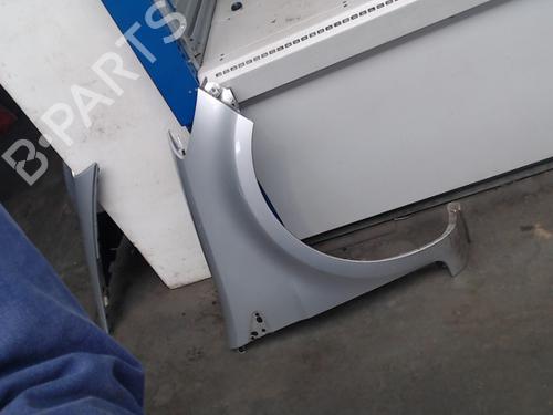 Used Right front fenders RENAULT CLIO III (BR0/1, CR0/1) 1.2 16V (BR02, BR0J, BR11, CR02, CR0J, CR11) (75 hp) 21942878