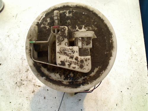Used Fuel pump RENAULT MEGANE I (BA0/1_) 1.6 e (BA0F, BA0S) (90 hp) 21910028