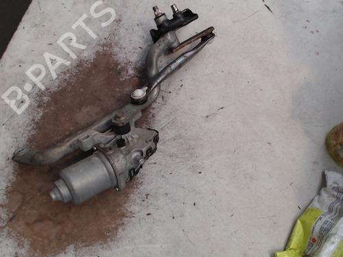 Used Front wipers mechanism TOYOTA YARIS (_P13_) 1.0 (KSP130_, KSP130) (69 hp) 21941328