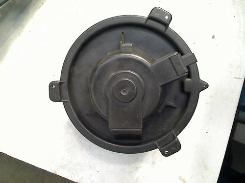 Used Heater blower motor FIAT PUNTO (176_) 60 1.2 (176AP, 176AR, 176AQ, 176BB) (60 hp) 21911957