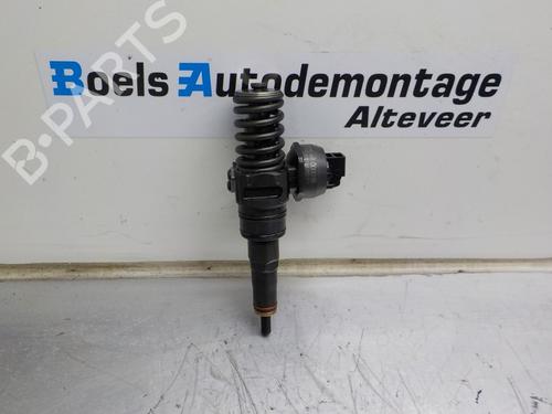 Used Injector VW GOLF V (1K1) 1.9 TDI (105 hp) 23009804