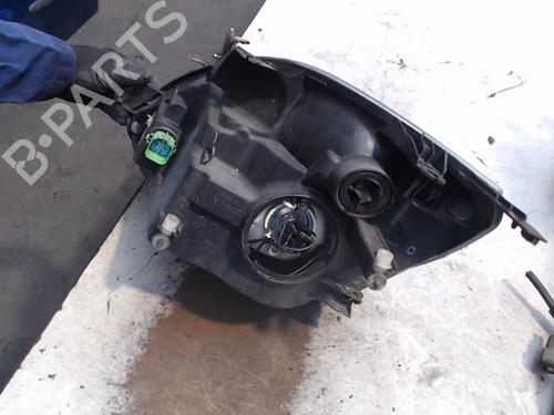 Right headlight FORD FIESTA V (JH_, JD_) 1.3 | BP21939377C29 