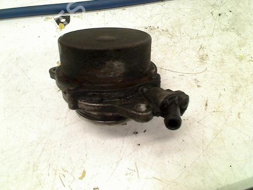 Used Vacuum pump BMW 1 (E87) 118 d (122 hp) 21930076